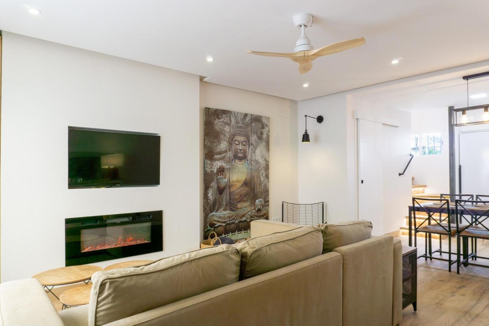 דירות מאלגה Acogedora Casa Junto Al Mar ,Cerca Del Centro Urbano מראה חיצוני תמונה